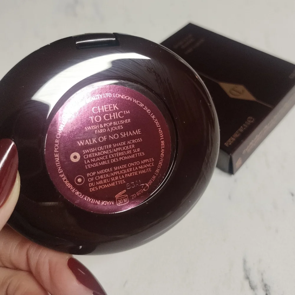 Charlotte Tilbury Cheek to Chic Blusher – “Walk of No Shame” Blush NIB